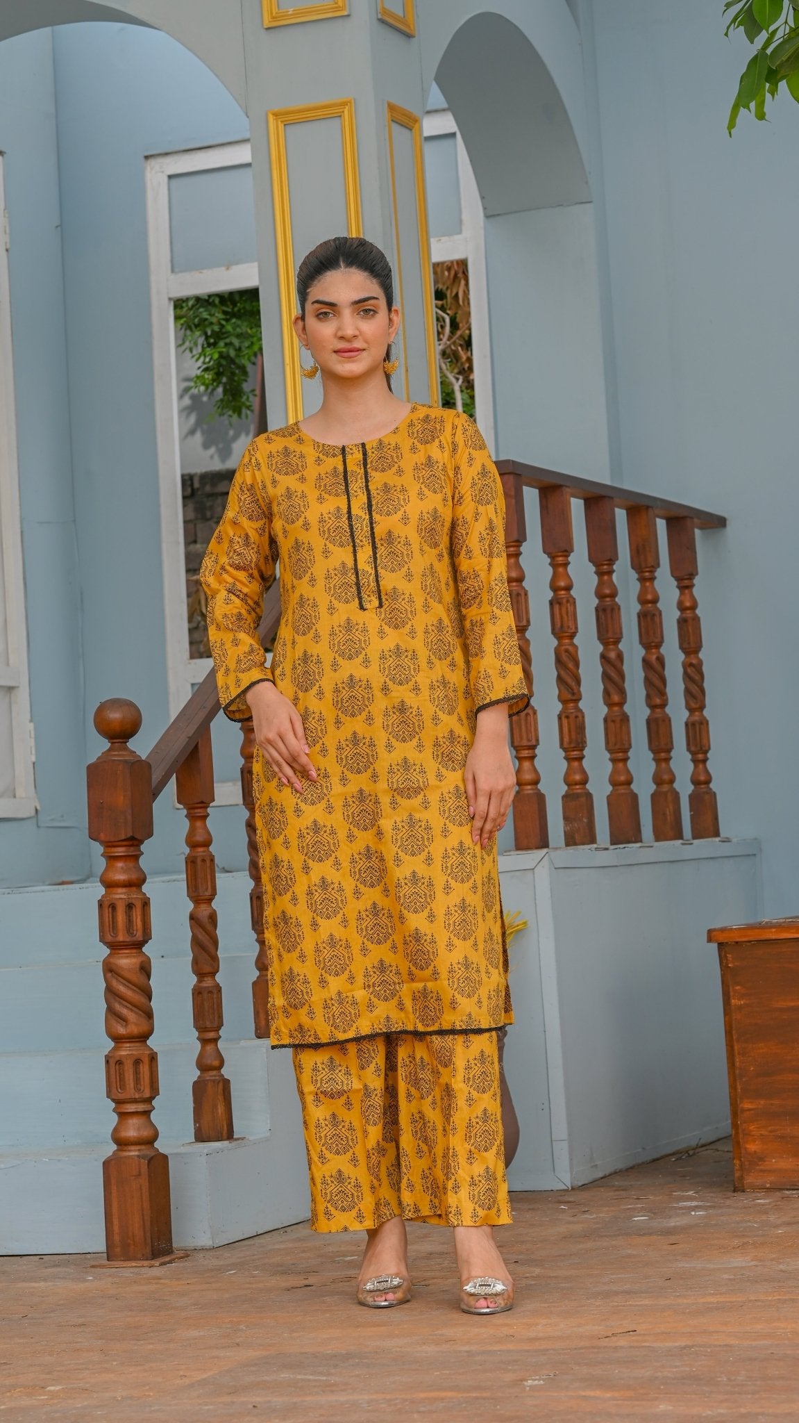 Classic Charm - Diva Clothings