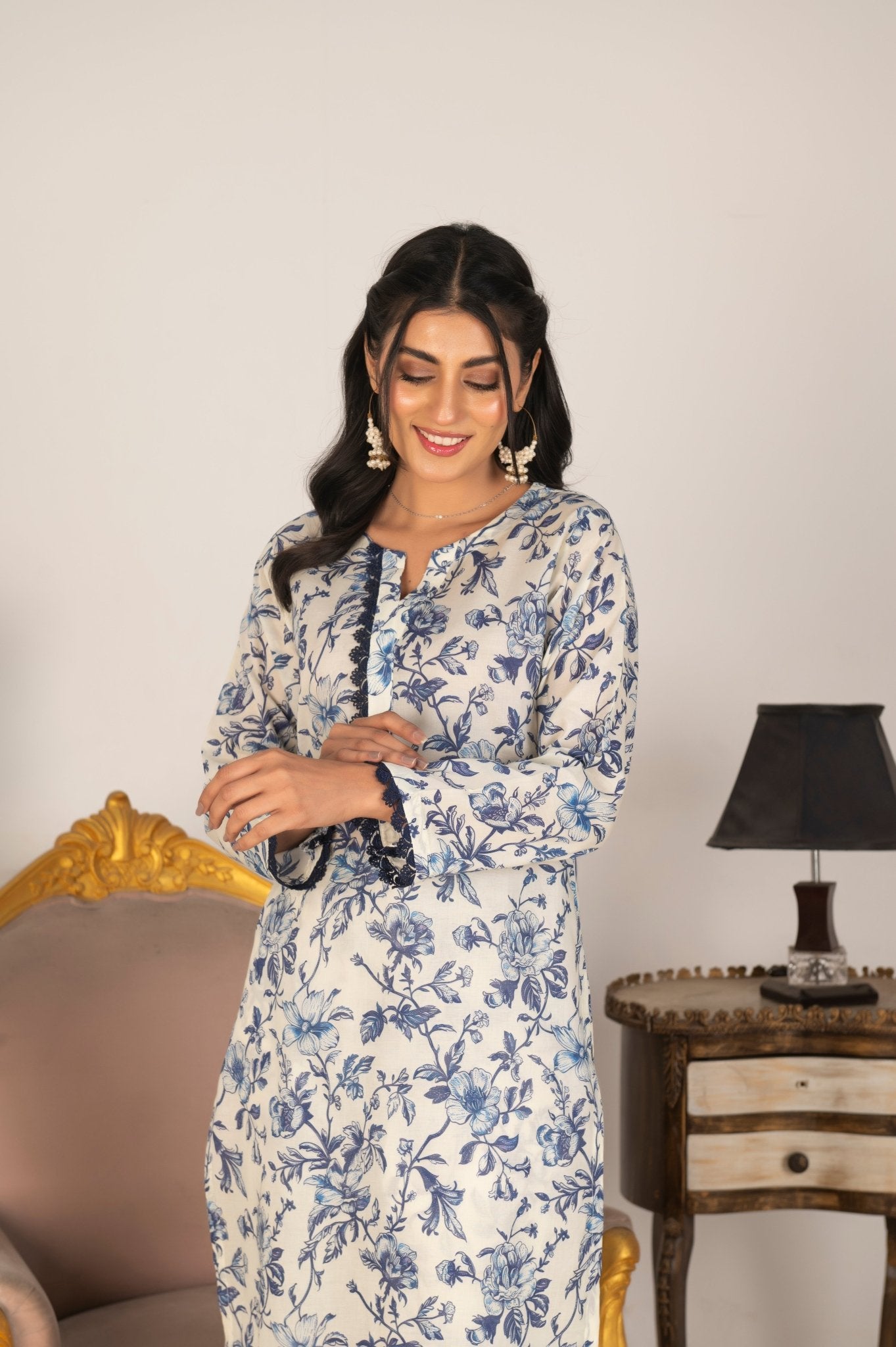 BLUE FLORAL - LAWN 2 PCS - Diva Clothings